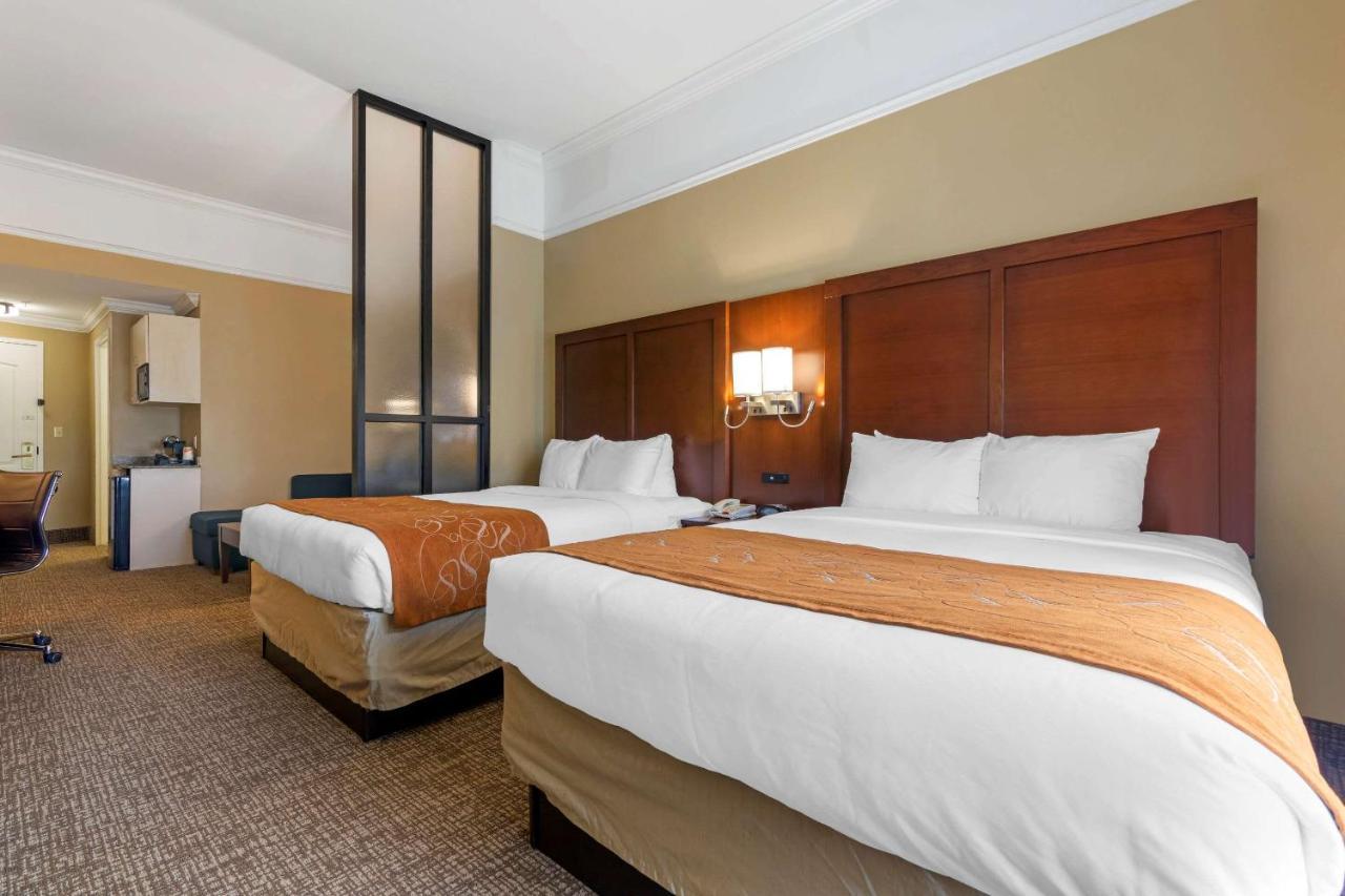 Comfort Suites Savannah North Порт Уэнтворт Экстерьер фото